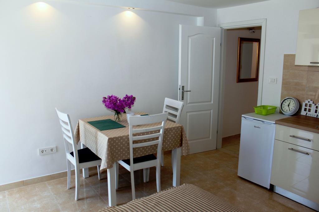 Apartment La Luna Kaštela Habitación foto